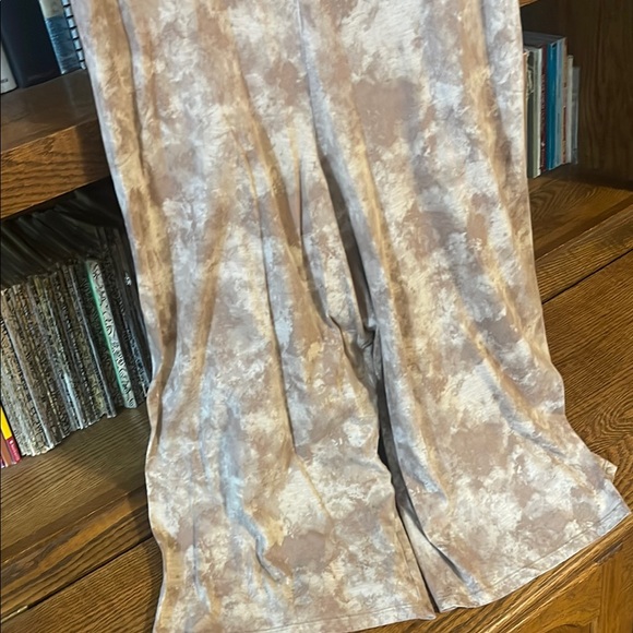 LOGO by Lori Goldstein Beige Tie-Dye Jumpsuit - Picture 4 of 5